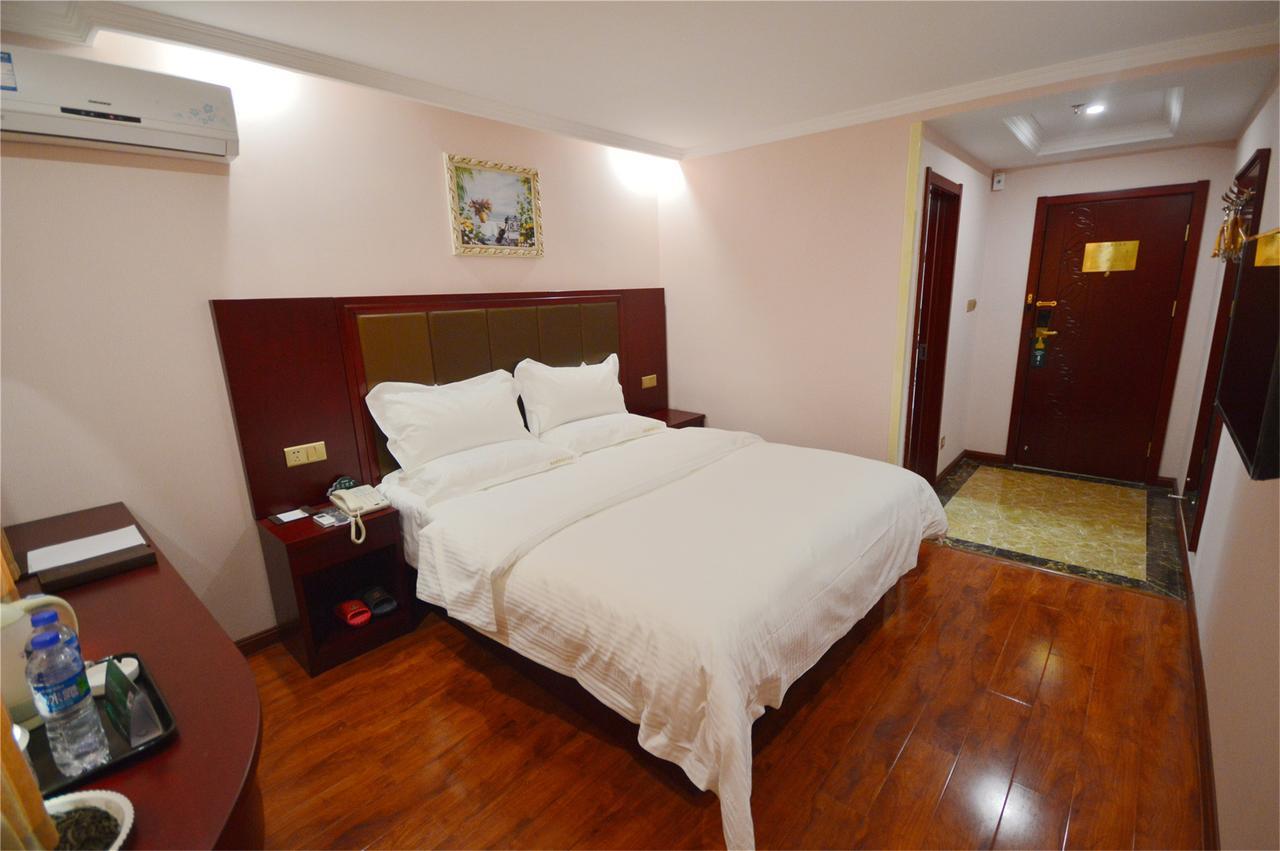 Greentree Inn Hotel Jianhe Subway Station North Palace Taiyuan Exteriör bild